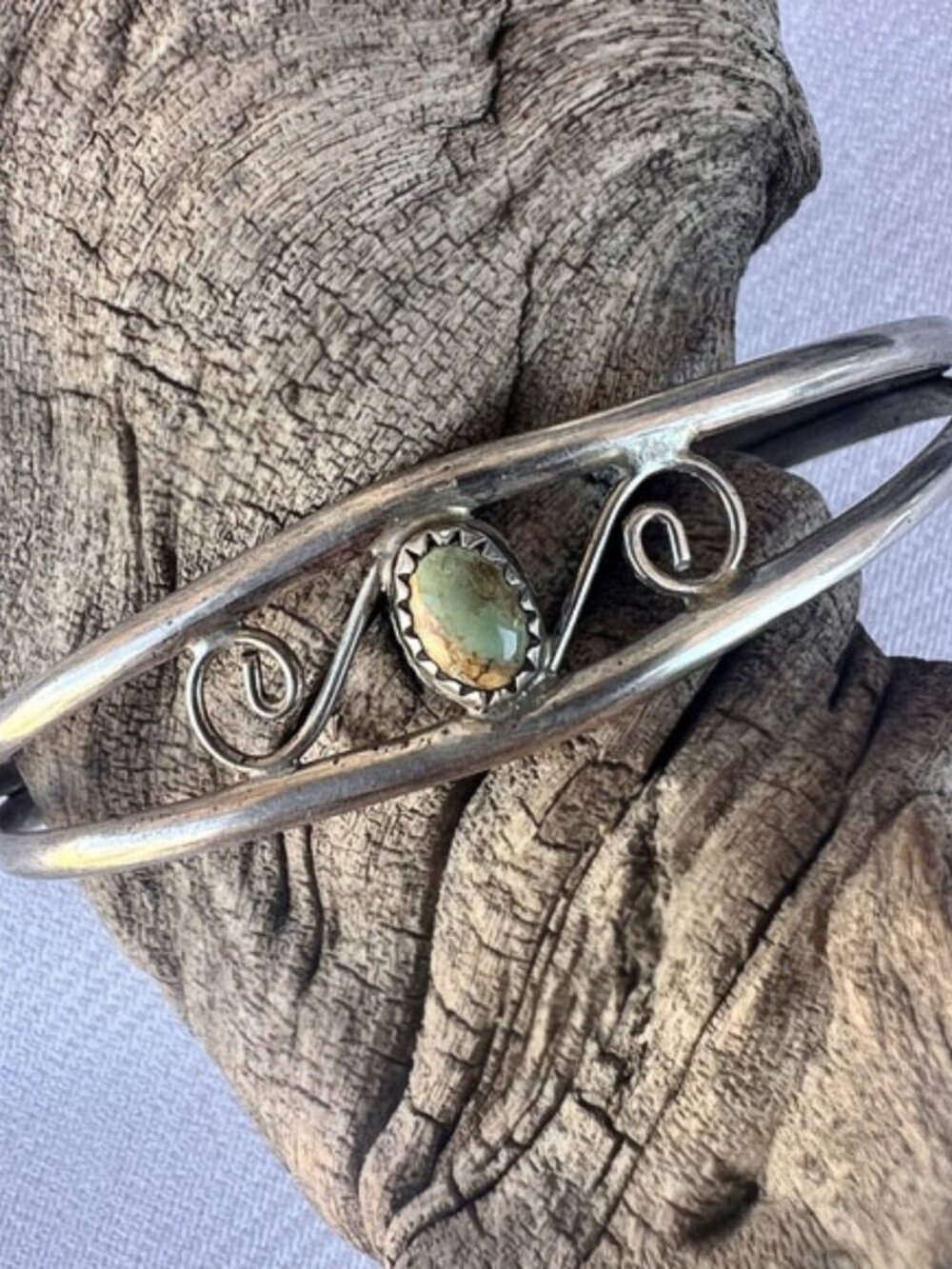 Vintage Turquoise & Solid Sterling Silver Cuff Bracelet - Picture 3 of 10